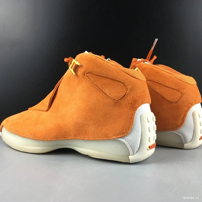 AA2494-801 Jordan  Campfire 18 Retro Orange 0420